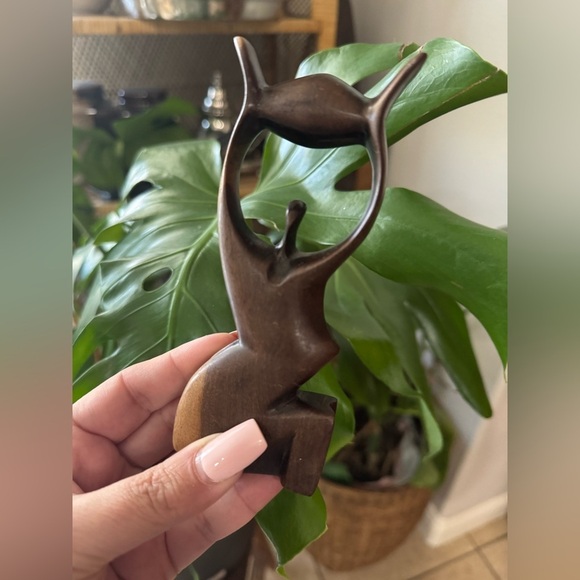 Abstract Brown Wooden Sculpture mother & Baby vintage African‎ hand carved - Picture 2 of 3